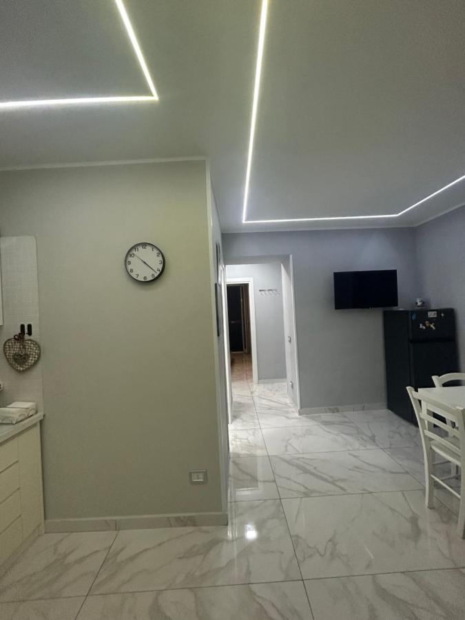 شقة Casa Vacanze Qs 10 نابولي المظهر الخارجي الصورة