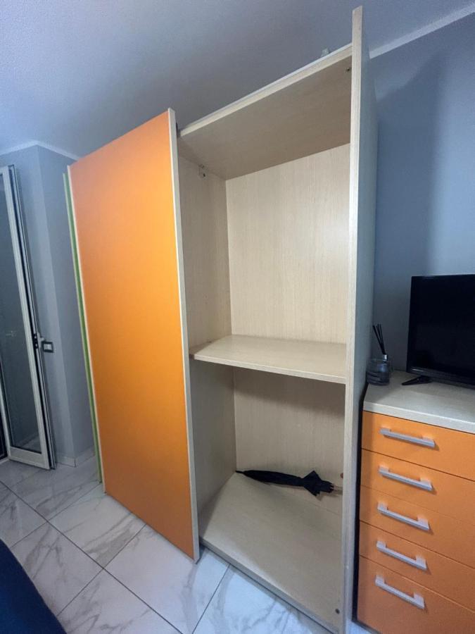 شقة Casa Vacanze Qs 10 نابولي المظهر الخارجي الصورة